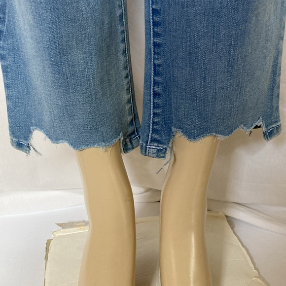 DEMOCRACY Jeans Women Tummy Control Size 6 Scalloped Hem Vintage Light Blue NWOT - Picture 8 of 10